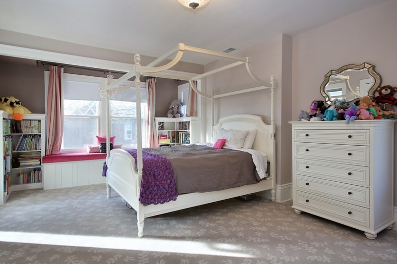 460 Heath Street Brookline, MA 02467 - Photo 22 of 22 a bedroom with a bed and a mirror
