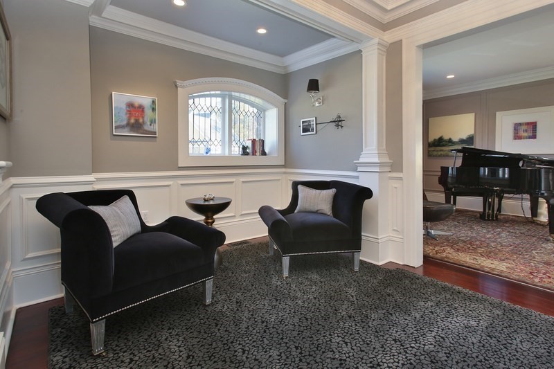 460 Heath Street Brookline, MA 02467 - Photo 8 of 22 a living room with furniture and a large window