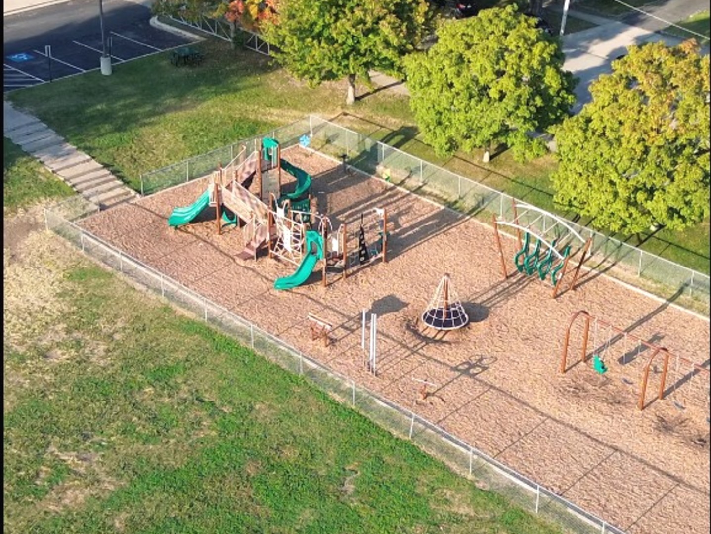 910 Nicholson Street Joliet, IL 60435 - Photo 25 of 30 a view of a lake from a outdoor space