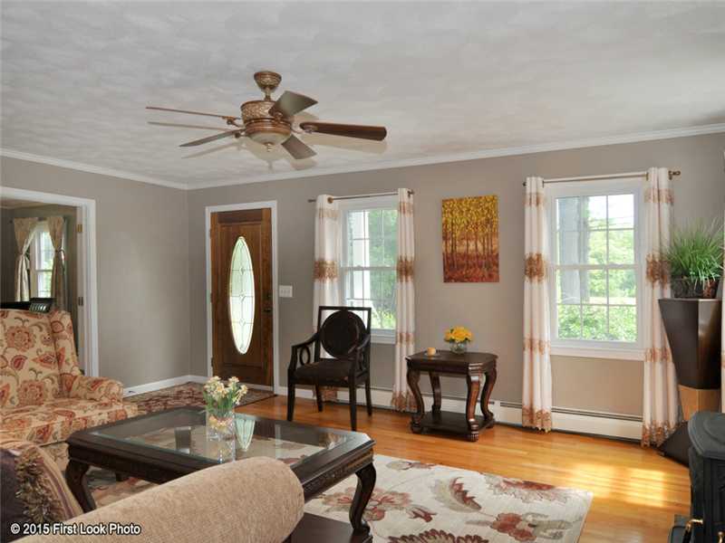 466 Sowams Road Barrington, RI 02806 - Photo 5 of 25 Living Room.