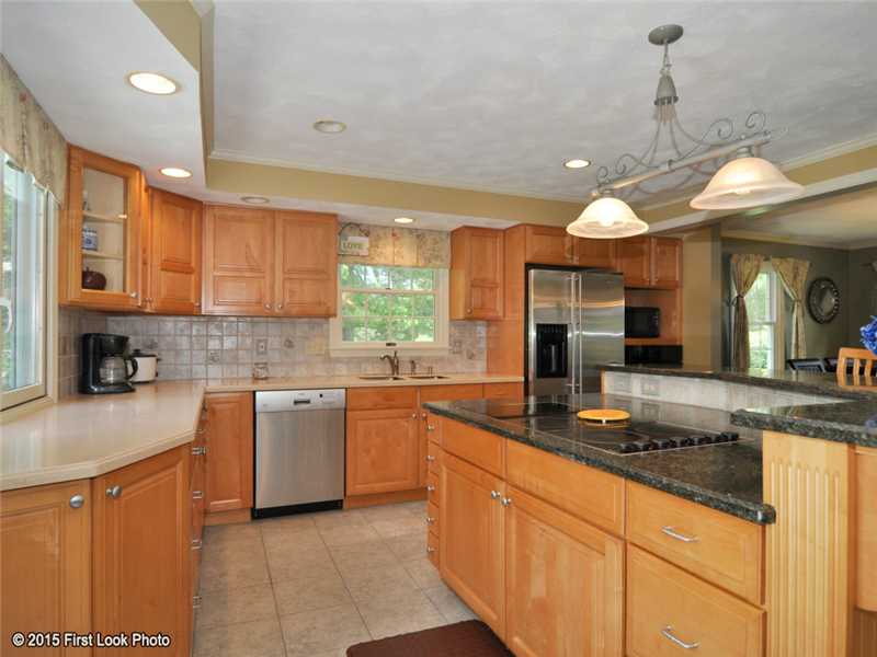 466 Sowams Road Barrington, RI 02806 - Photo 10 of 25 Kitchen.