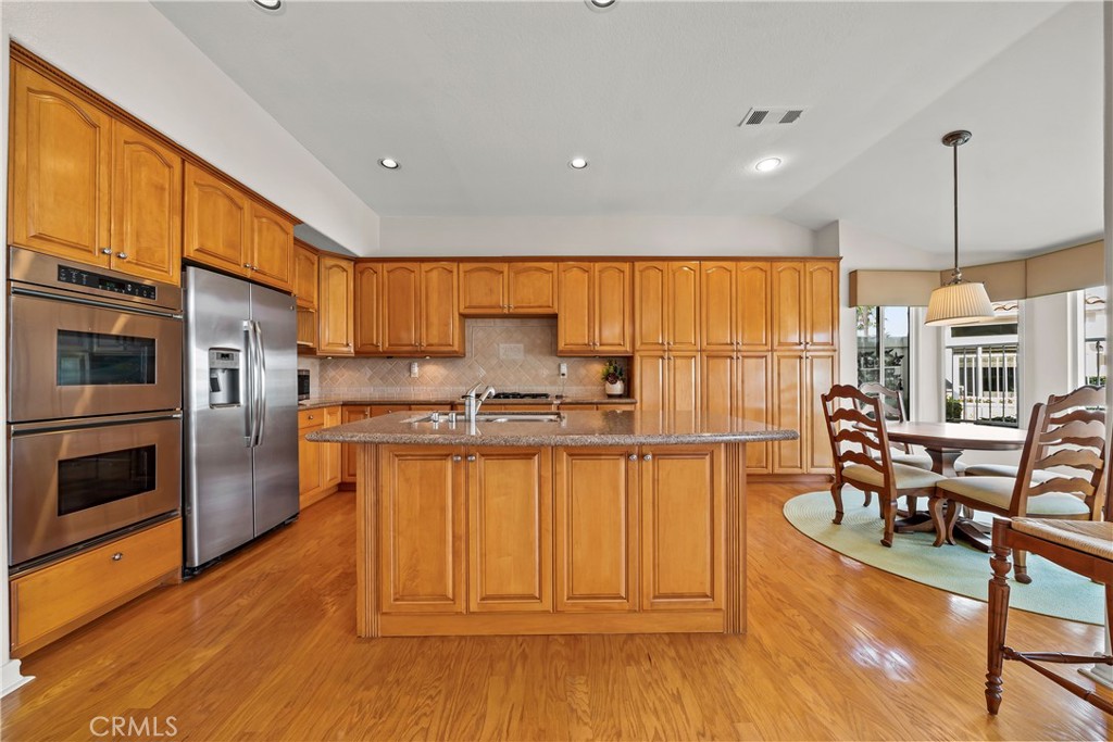 311 Long Point Long Beach, CA 90803 - Photo 13 of 29