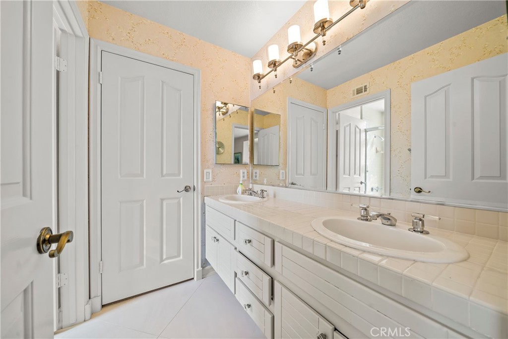 311 Long Point Long Beach, CA 90803 - Photo 21 of 29