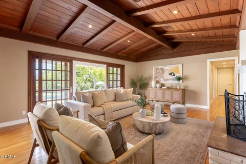 $2,950,000 | 904 Wiladonda Drive, La Canada Flintridge, CA 91011