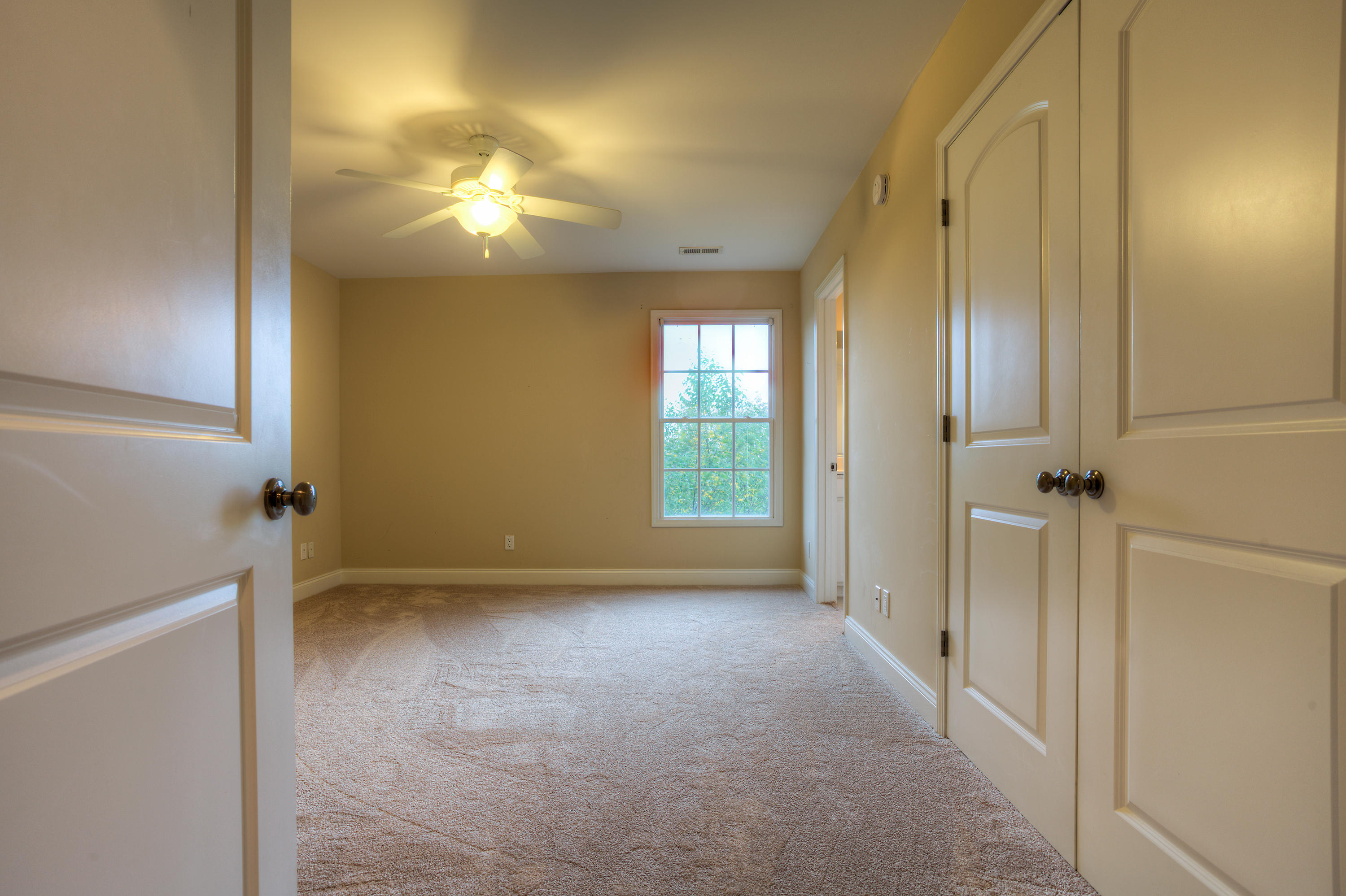12341 Comblain Road Knoxville, TN 37934 - Photo 18 of 39 Bedroom Two with Shared Bath_001