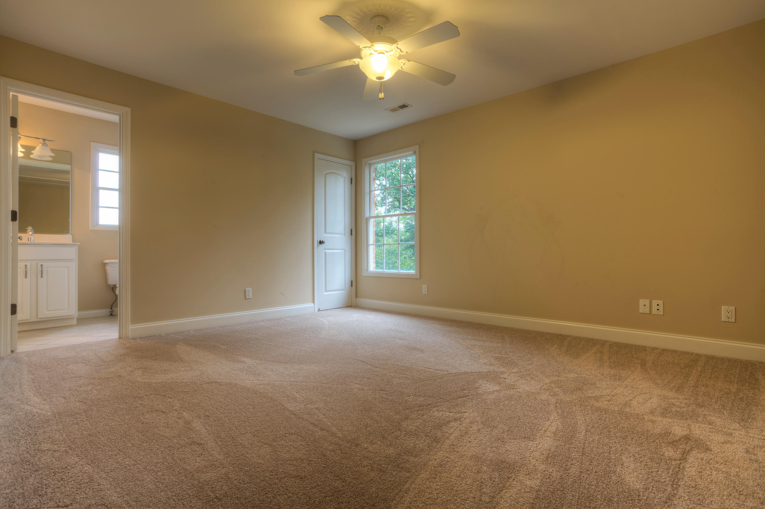12341 Comblain Road Knoxville, TN 37934 - Photo 20 of 39 Bedroom Three with Shared Bath_002