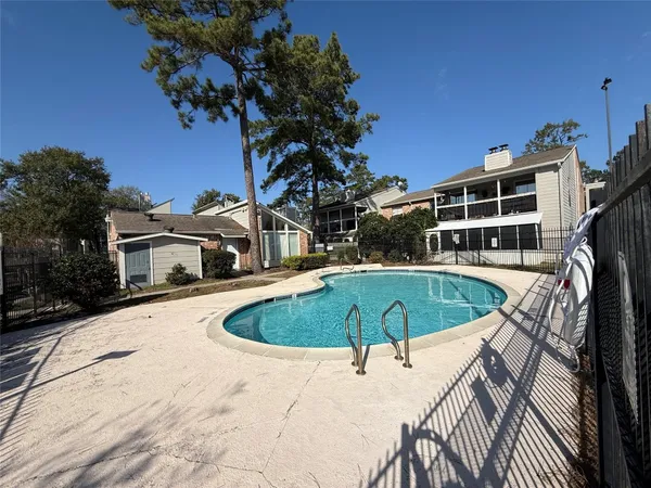 $105,000 | 17401 Red Oak Drive, Unit 61, Houston, TX 77090