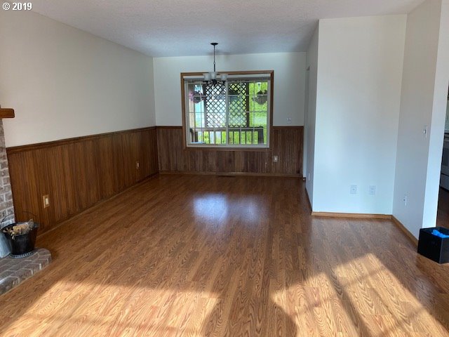39255 Evans Street Sandy, OR 97055 - Photo 5 of 31 Gallery Image 5