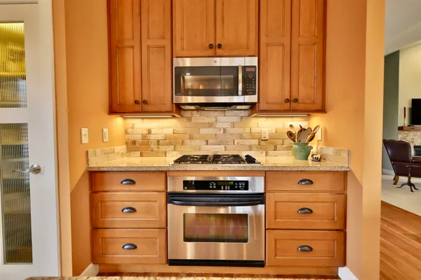 $855,000 | 21 Settler Hill Circle, Madison, WI 53717