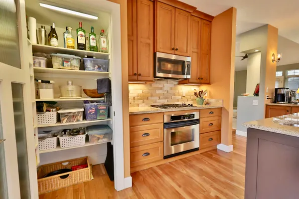 $855,000 | 21 Settler Hill Circle, Madison, WI 53717