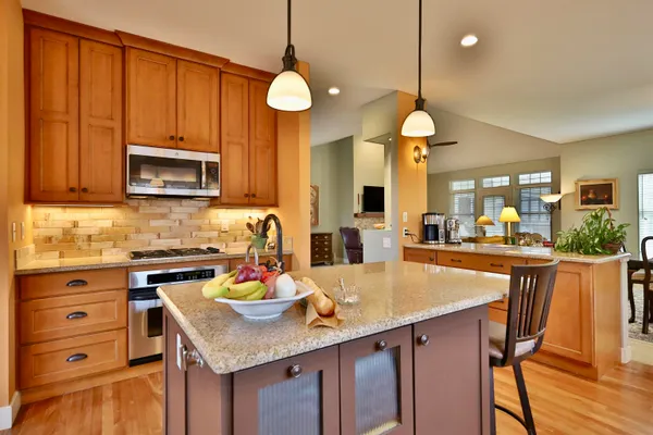 $855,000 | 21 Settler Hill Circle, Madison, WI 53717