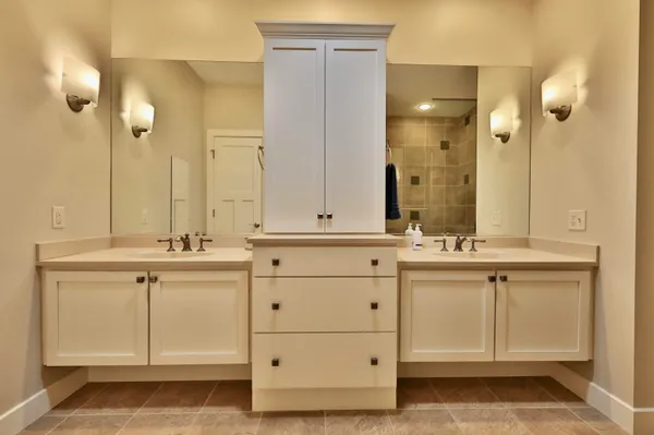 $855,000 | 21 Settler Hill Circle, Madison, WI 53717