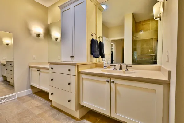 $855,000 | 21 Settler Hill Circle, Madison, WI 53717