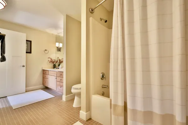 $855,000 | 21 Settler Hill Circle, Madison, WI 53717