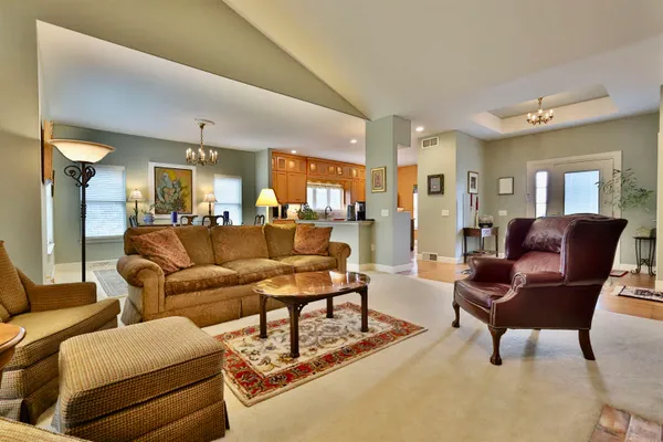 $855,000 | 21 Settler Hill Circle, Madison, WI 53717
