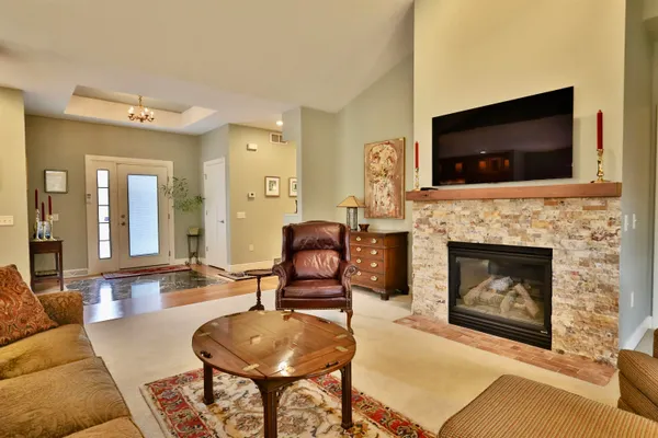 $855,000 | 21 Settler Hill Circle, Madison, WI 53717