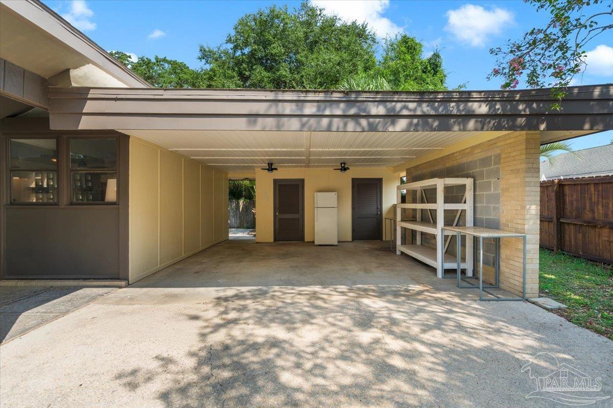 202 Firethorn Road Gulf Breeze, FL 32561 - Photo 6 of 59 Gallery Image 6