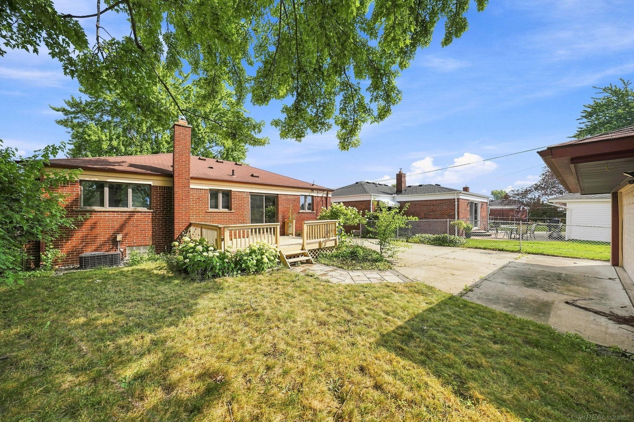 17824 Airport Road Fraser, MI 48026 - Photo 19 of 20 Gallery Image 19