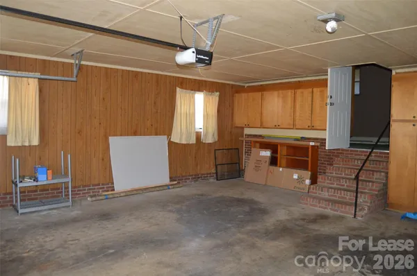 $1,800 | 516 South Green Street, Statesville, NC 28677