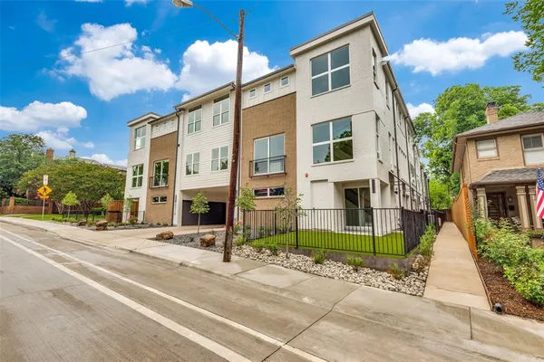 $3,295 | 6319 Richmond Avenue, Unit 109, Dallas, TX 75214