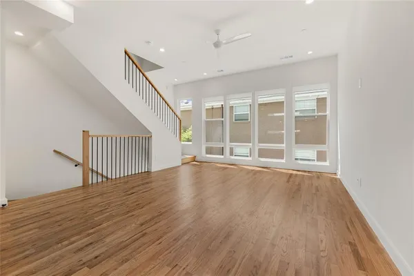 $3,295 | 6319 Richmond Avenue, Unit 109, Dallas, TX 75214