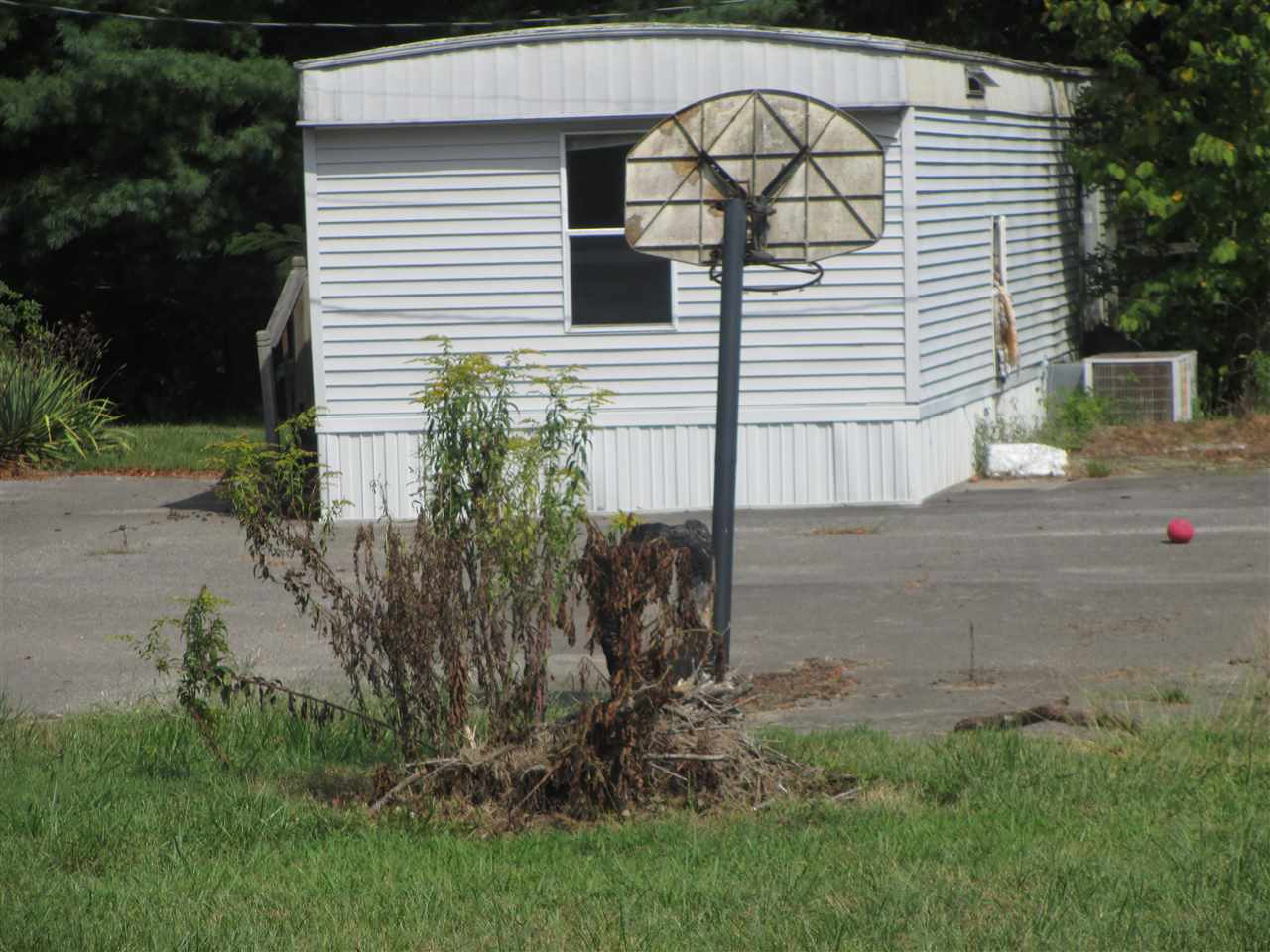 2978 Cemetery Road Scottsville, KY 42164 - Photo 8 of 35 Gallery Image 8