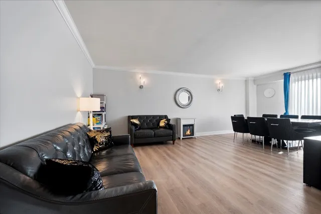 $249,900 | 6833 North Kedzie Avenue, Unit 1113, Chicago, IL 60645