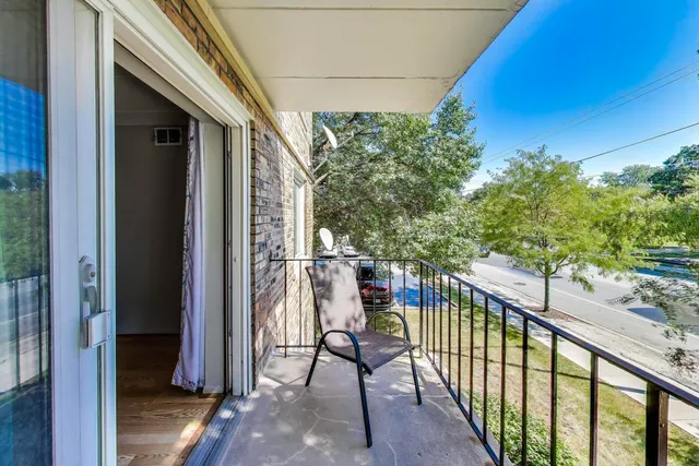 $128,500 | 3838 West 111th Street, Unit 209, Chicago, IL 60655