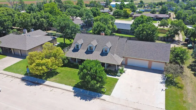 $375,000 | 1206 Olive Street, Stratford, TX 79084