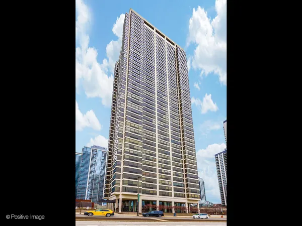 $699,900 | 360 East Randolph Street, Unit 3902, Chicago, IL 60601