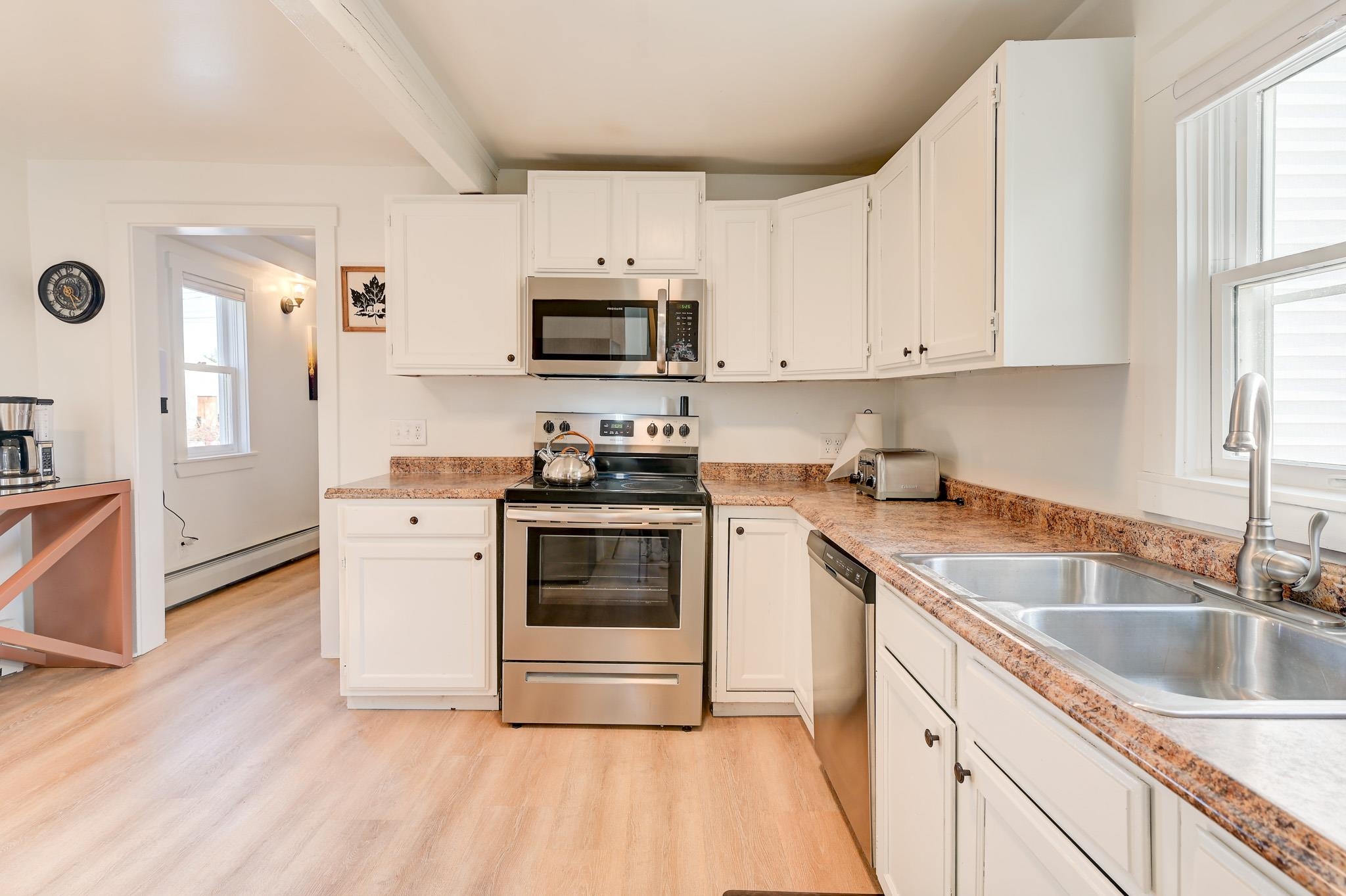 222 Hobbs Street Conway, NH 03818 - Photo 5 of 35