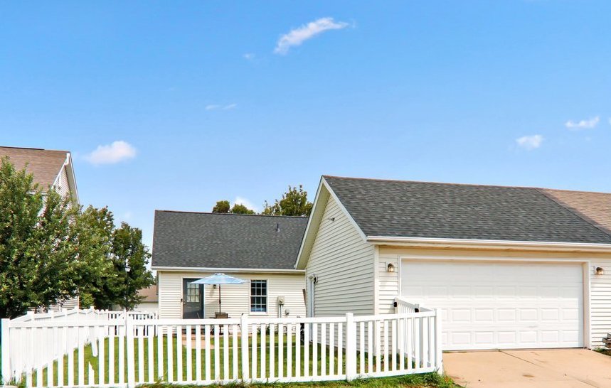 1003 Perry Lane Normal, IL 61761 - Photo 11 of 12 Gallery Image 11