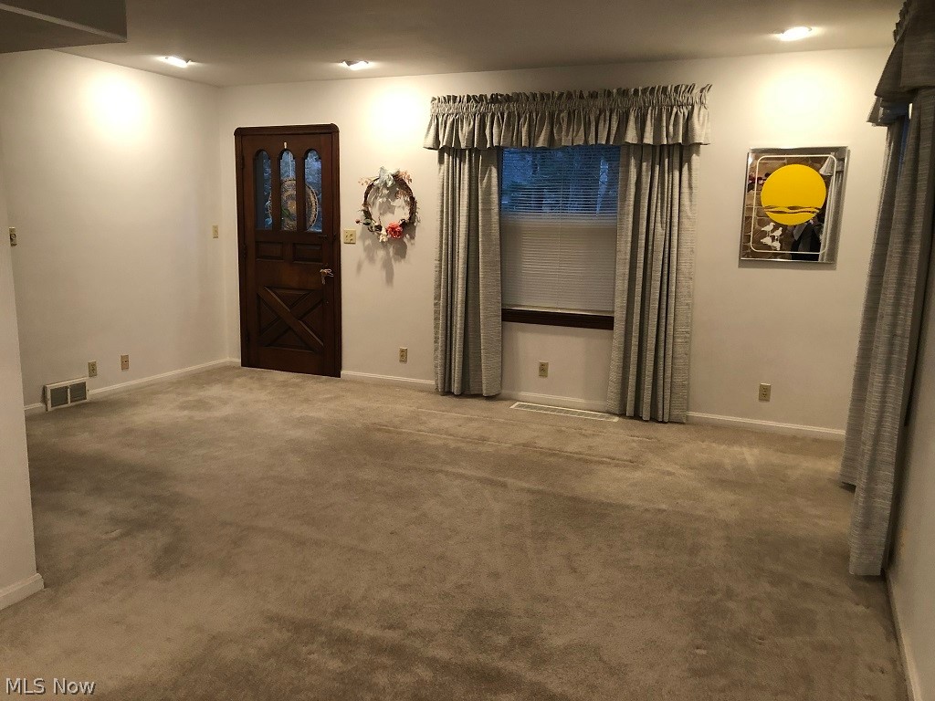 8384 Broadview Road Broadview Heights, OH 44147 - Photo 6 of 18