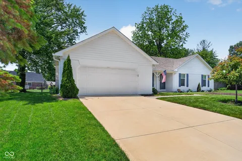 $359,900 | 12764 Charing Cross Road, Carmel, IN 46033