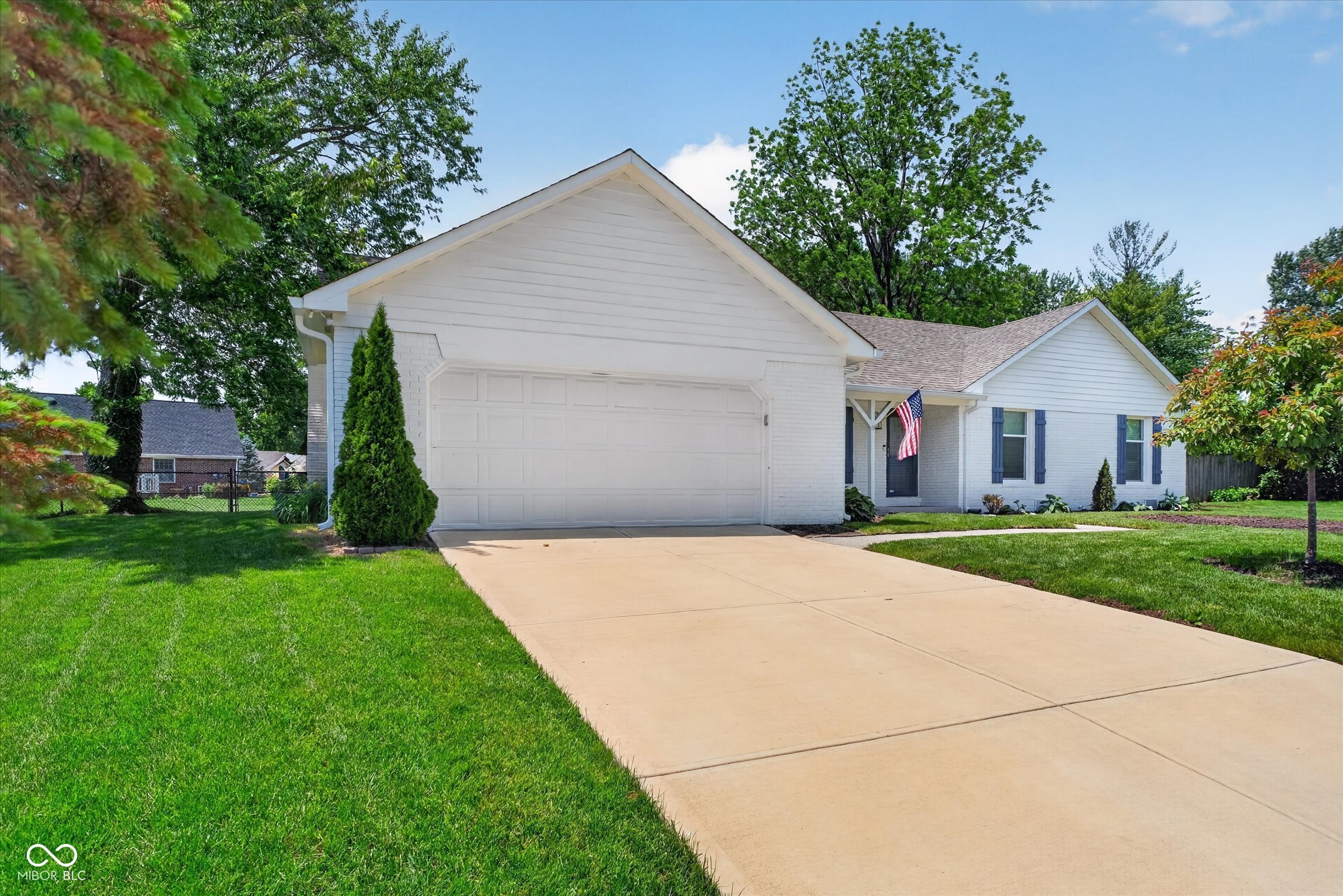 12764 Charing Cross Road Carmel, IN 46033 - Photo 3 of 51