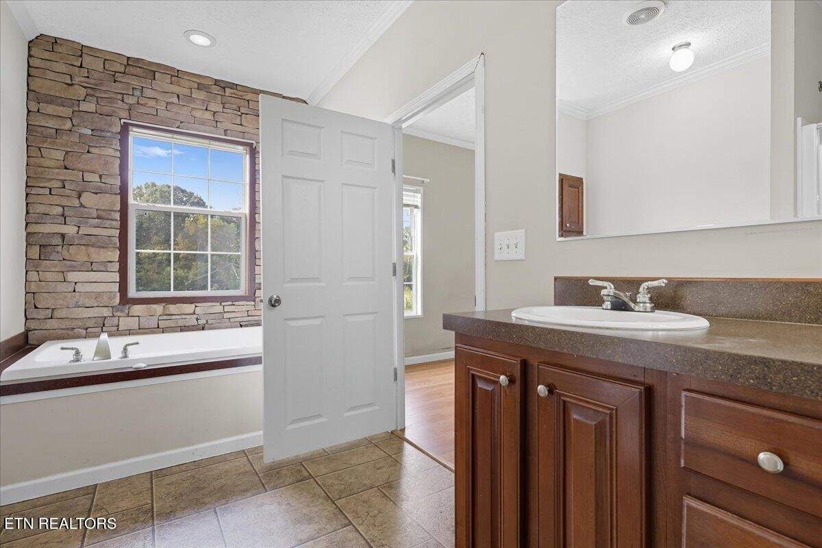 995 Gilbreath Mill Road Mosheim, TN 37818 - Photo 12 of 37 Gallery Image 12