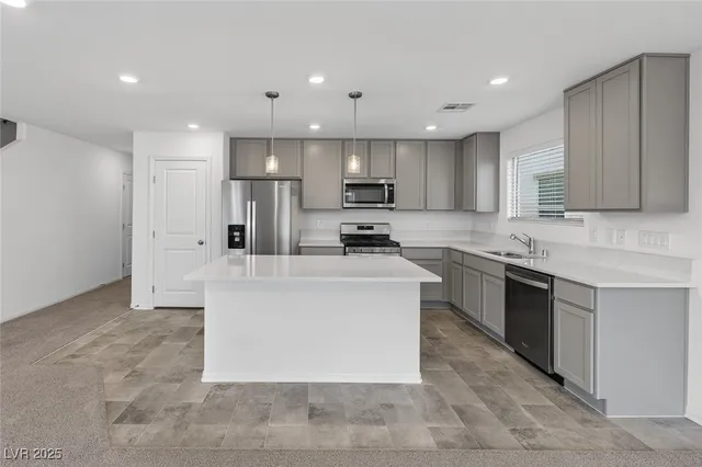 $2,550 | 9546 Wayfarer Seek Court, Las Vegas, NV 89139