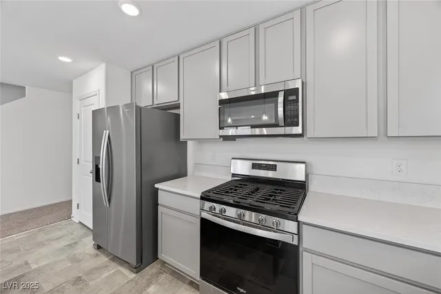 $2,550 | 9546 Wayfarer Seek Court, Las Vegas, NV 89139