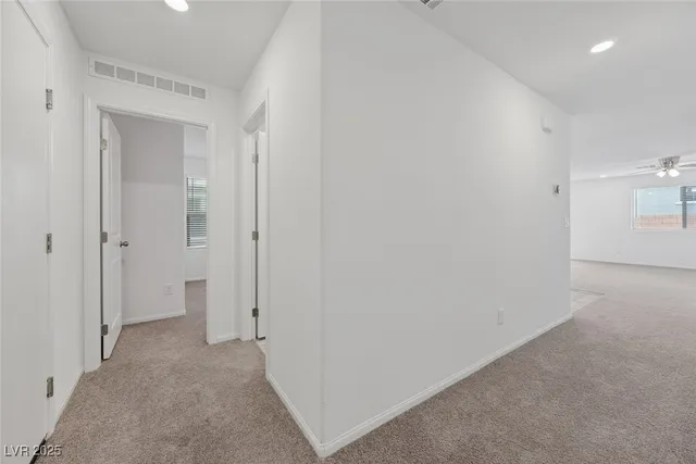 $2,550 | 9546 Wayfarer Seek Court, Las Vegas, NV 89139