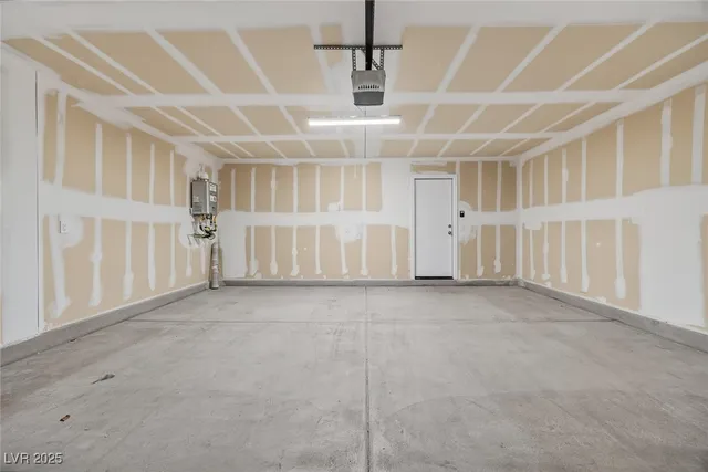 $2,550 | 9546 Wayfarer Seek Court, Las Vegas, NV 89139