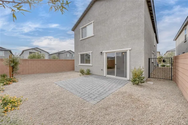 $2,550 | 9546 Wayfarer Seek Court, Las Vegas, NV 89139