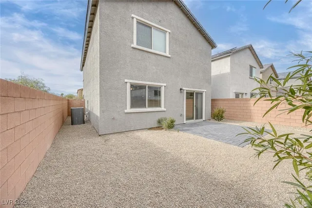 $2,550 | 9546 Wayfarer Seek Court, Las Vegas, NV 89139