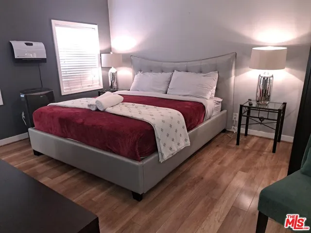 $5,900 | 137 South Rexford Drive, Beverly Hills, CA 90212