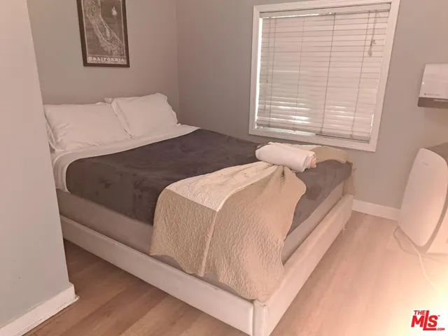 $5,900 | 137 South Rexford Drive, Beverly Hills, CA 90212