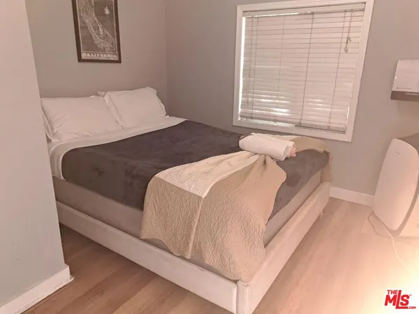$5,900 | 139 South Rexford Drive, Beverly Hills, CA 90212