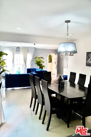 $5,900 | 139 South Rexford Drive, Beverly Hills, CA 90212