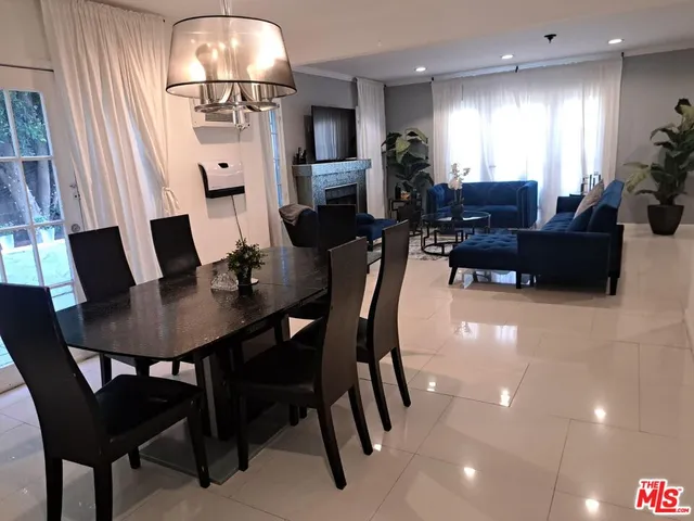 $5,900 | 137 South Rexford Drive, Beverly Hills, CA 90212