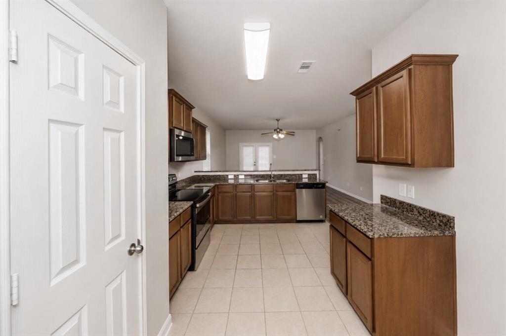 12645 Forest Lawn Road Rhome, TX 76078 - Photo 15 of 37