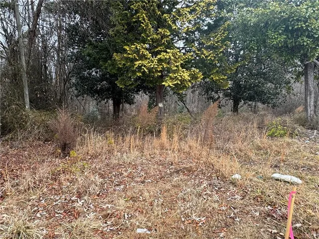 $60,000 | 349 East King Street, King, NC 27021