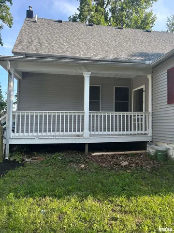 $189,000 | 121 East Court Street, Farmington, IL 61531